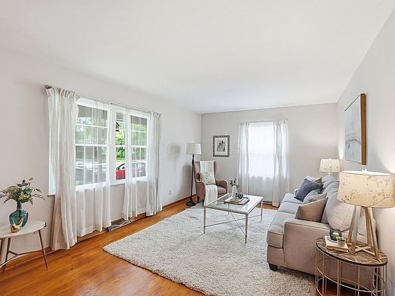 4th image of 5546 Satinwood Dr