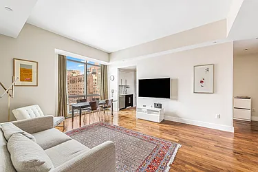 Rented by R New York