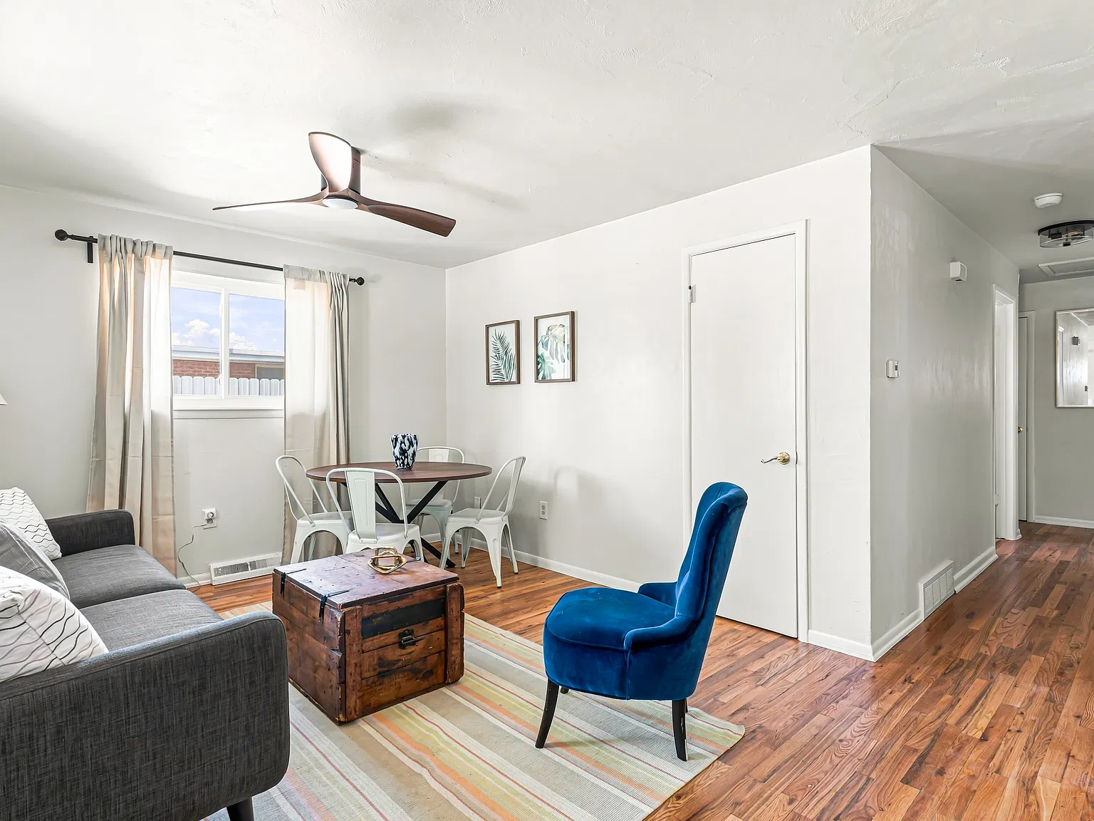 2 bed, 800 sqft, $2,120 — Photo 4