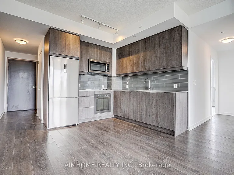 32 Forest Manor Rd #2105 — Photo 5