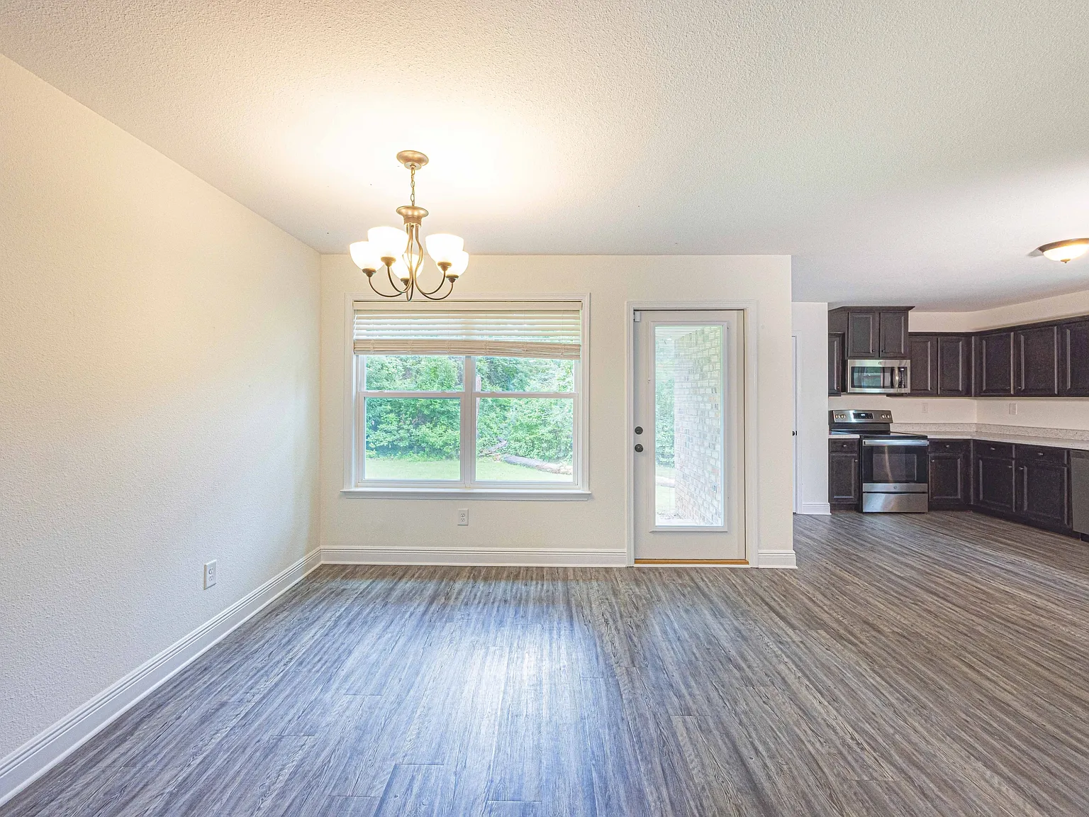 118 Michael Loop - 1 — Photo 4