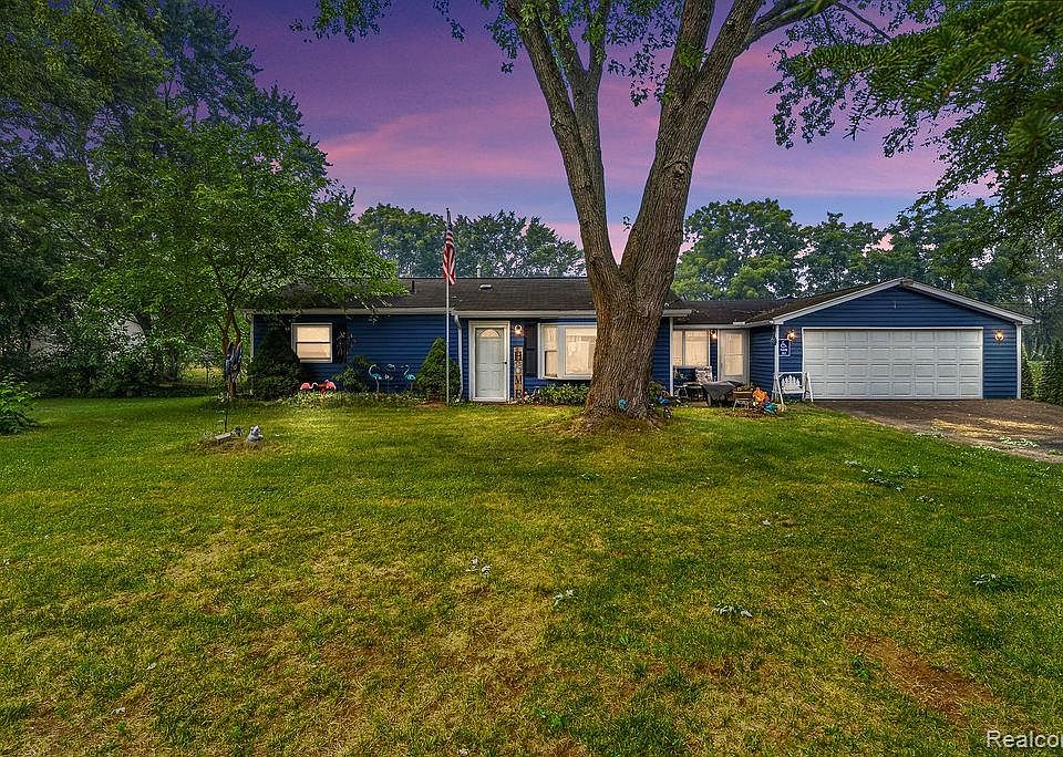 1st image of 6479 Nightingale Dr