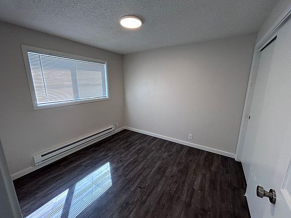 5th image of 8324 S Park Ave #3