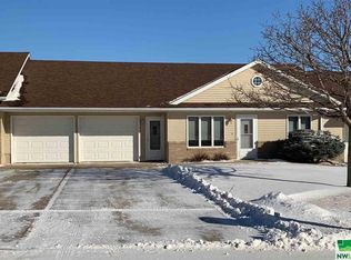 980 7th Ave SE, Sioux Center, IA 51250