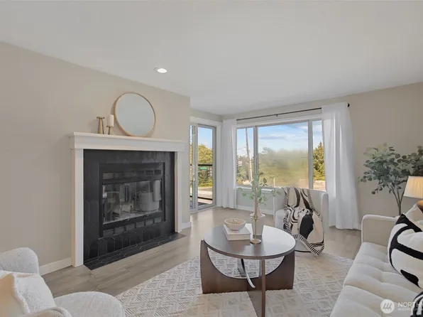 3507 SW Alaska Street #22, Seattle, WA 98126