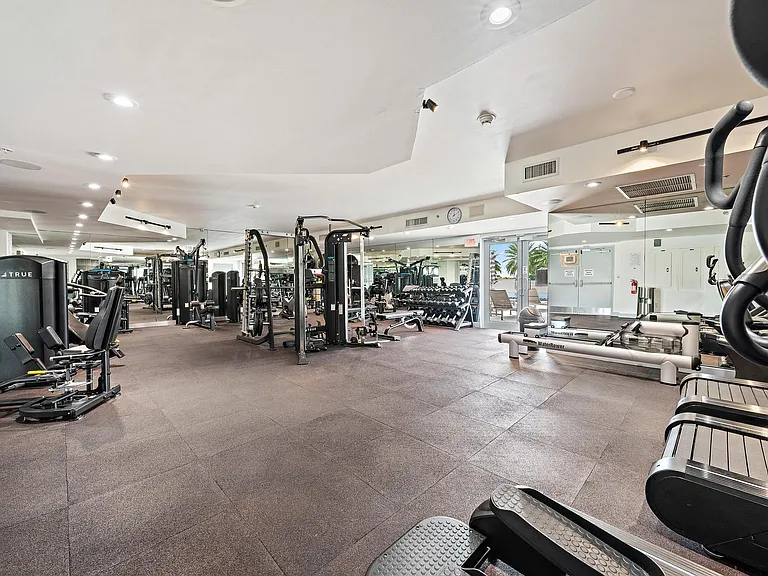 1551 N Flagler Dr #Penthouse L7 — Photo 21
