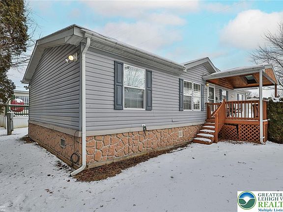 2nd image of 3421 Sherman Dr