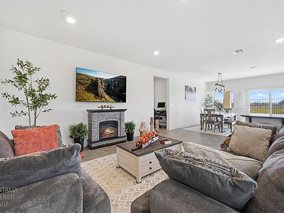 5th image of 14864 Oakville Ln