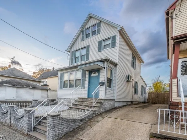 421-423 Fay Ave, Elizabeth City, NJ 07202