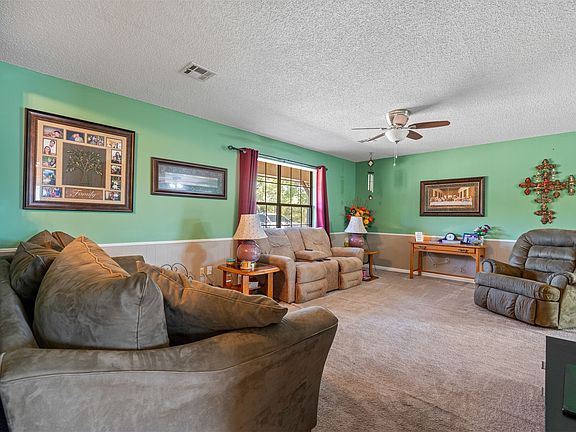 5th image of 701 Haskens St