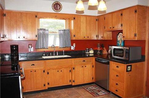 3rd image of 8207 Valley Estates Dr