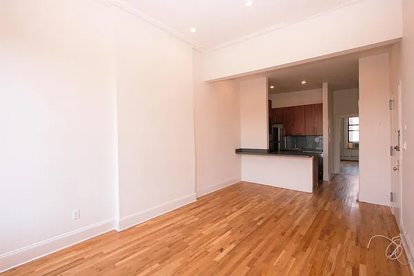 Rented by R New York | media 25