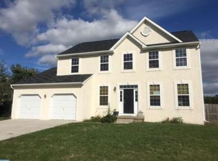 6 Turn About Ln, Sicklerville, NJ 08081