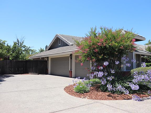 3rd image of 8208 Dressage Way