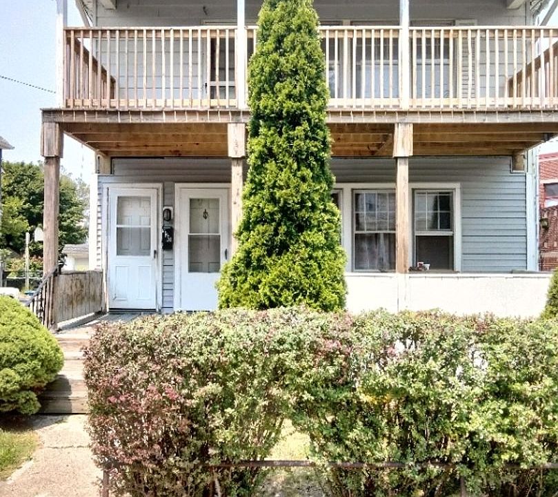 1st image of 920 E 23rd St #2