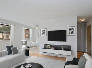 530 W Aldine Ave #DBD26764A, Chicago, IL 60657