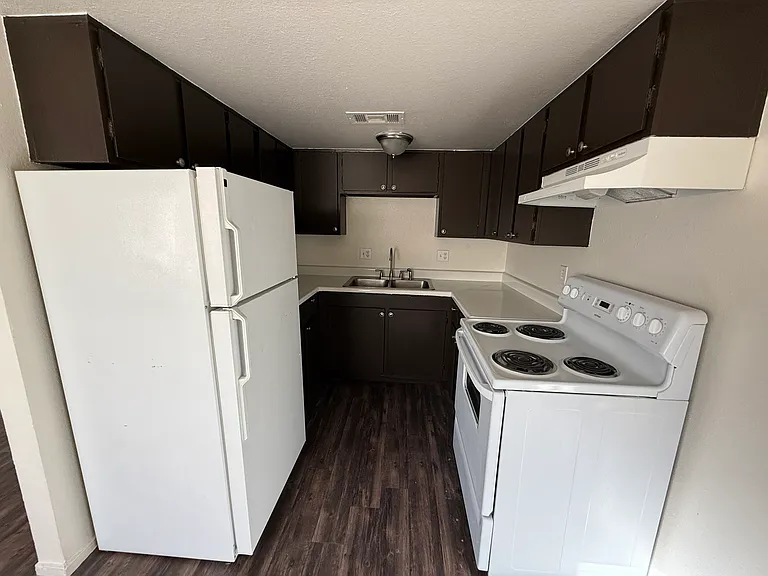 2230 Dolly Ln #B — Photo 7