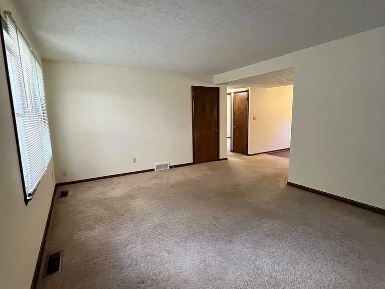 87 Fredonia Rd #1 — Photo 4