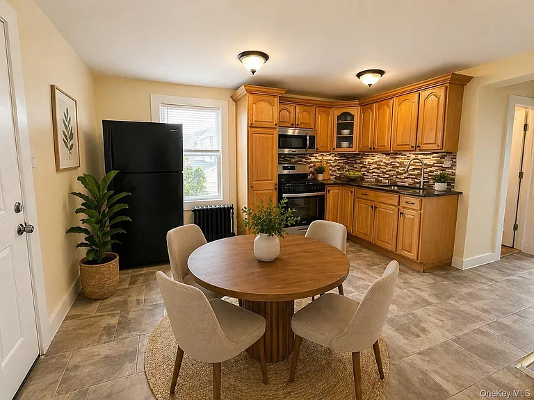 46 Dawson Ave #1 — Photo 6