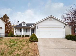 816 Estes Park Dr, Saint Peters, MO 63376