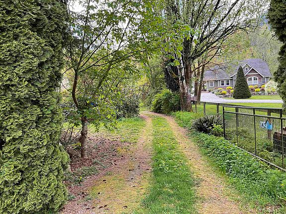 2nd image of 142 Kilby Rd