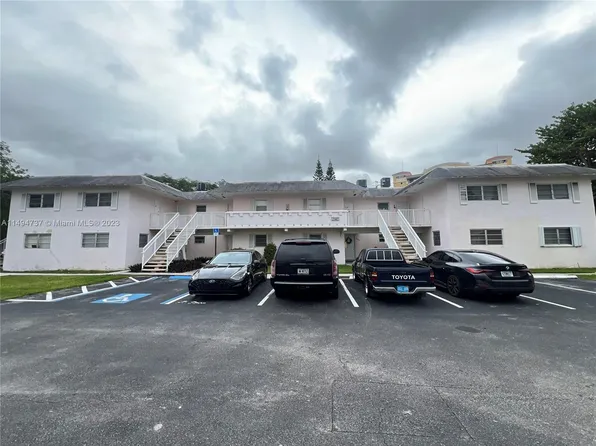 7340 SW 82nd St APT C206, Miami, FL 33143