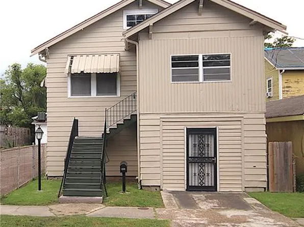 922 Hillary St, New Orleans, LA 70118