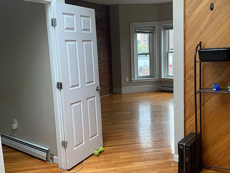 322 Warren St #3 — Photo 14