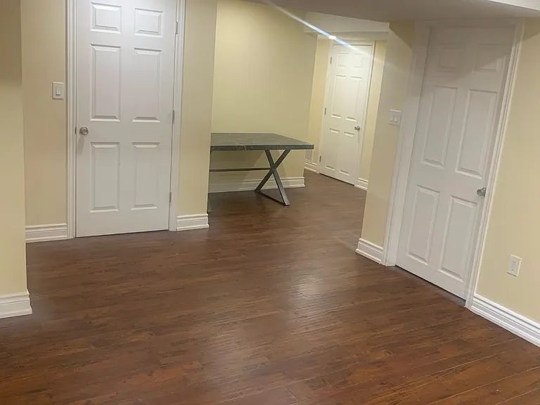90 Roulette Cres — Photo 2