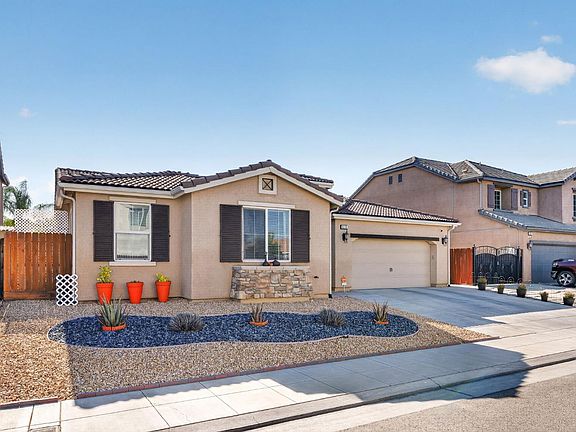 4th image of 674 Agua Dulce Ave
