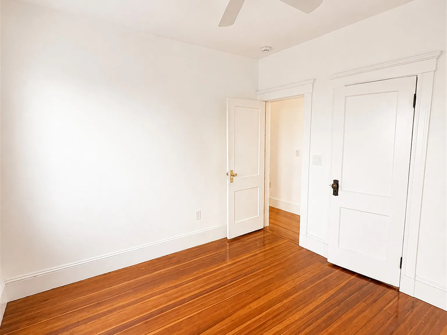 3 bed, 1400 sqft, $3,600 — Photo 3