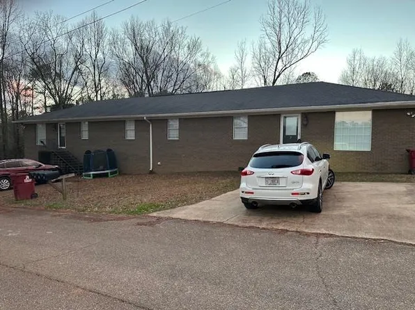 192 Courtyard Rd, Hamilton, AL 35570