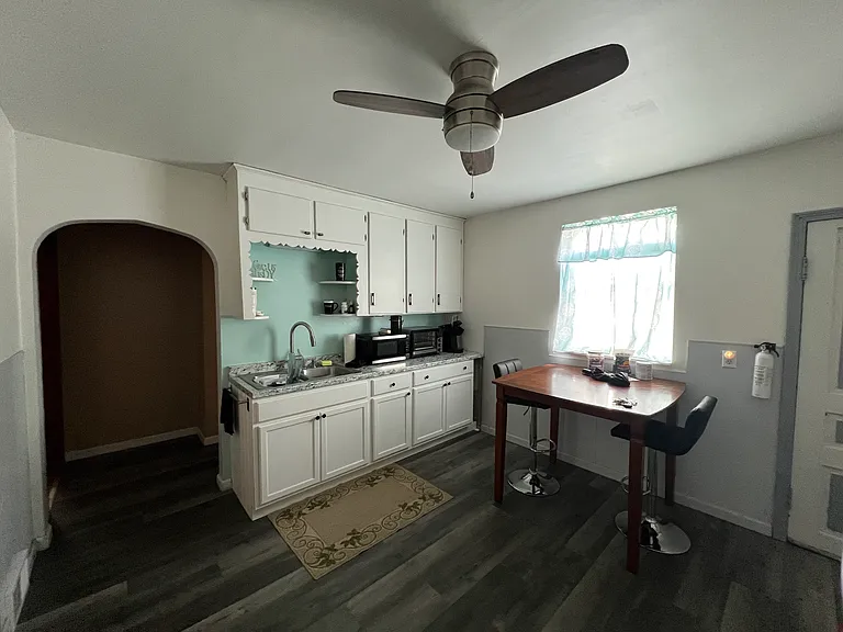 2105 Military Rd — Photo 6