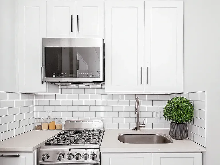 215 W 101st St #9C — Photo 2