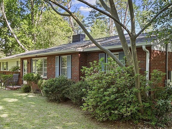 3rd image of 118 Kensington Dr