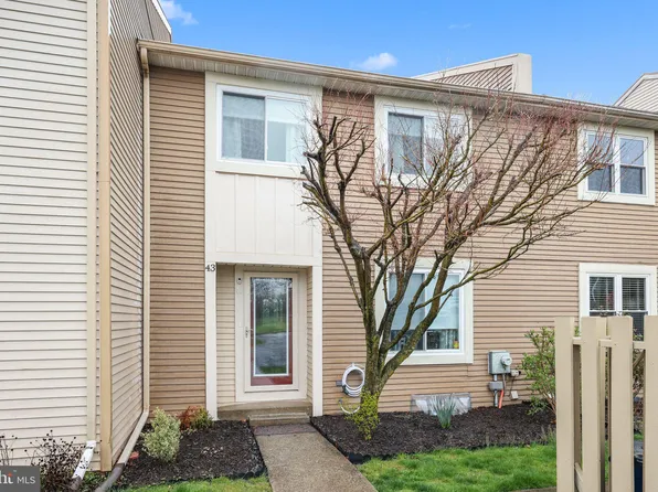 43 Cartlane Cir, Chalfont, PA 18914