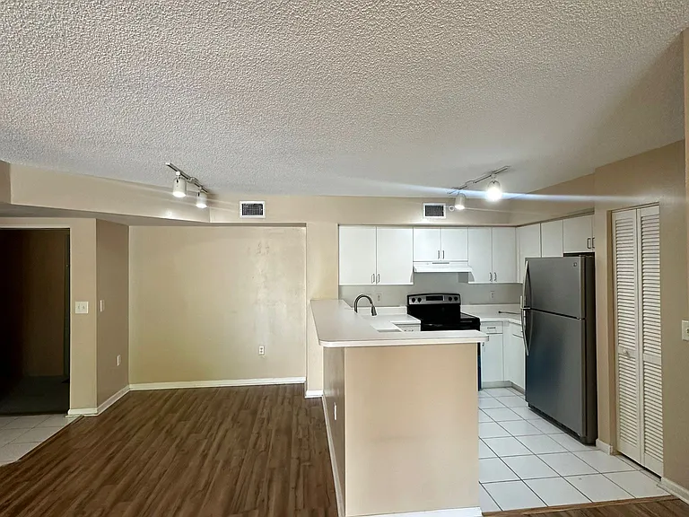 205-4828 State Highway 205 #205 — Photo 39