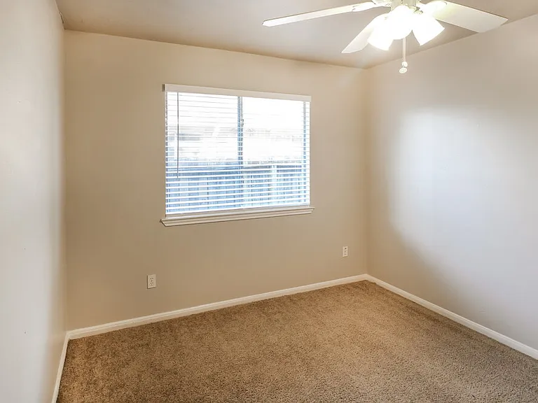 12315 Claresholm Dr — Photo 12