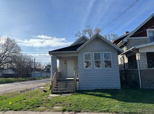 900 W McClure Ave, Peoria, IL 61604