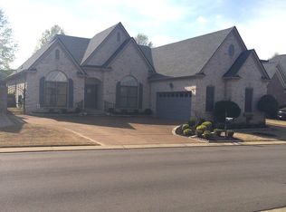 627 Warwick Oaks Ln E, Collierville, TN 38017