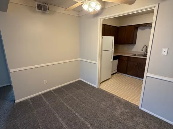 2610 S 70th St, Lincoln, NE