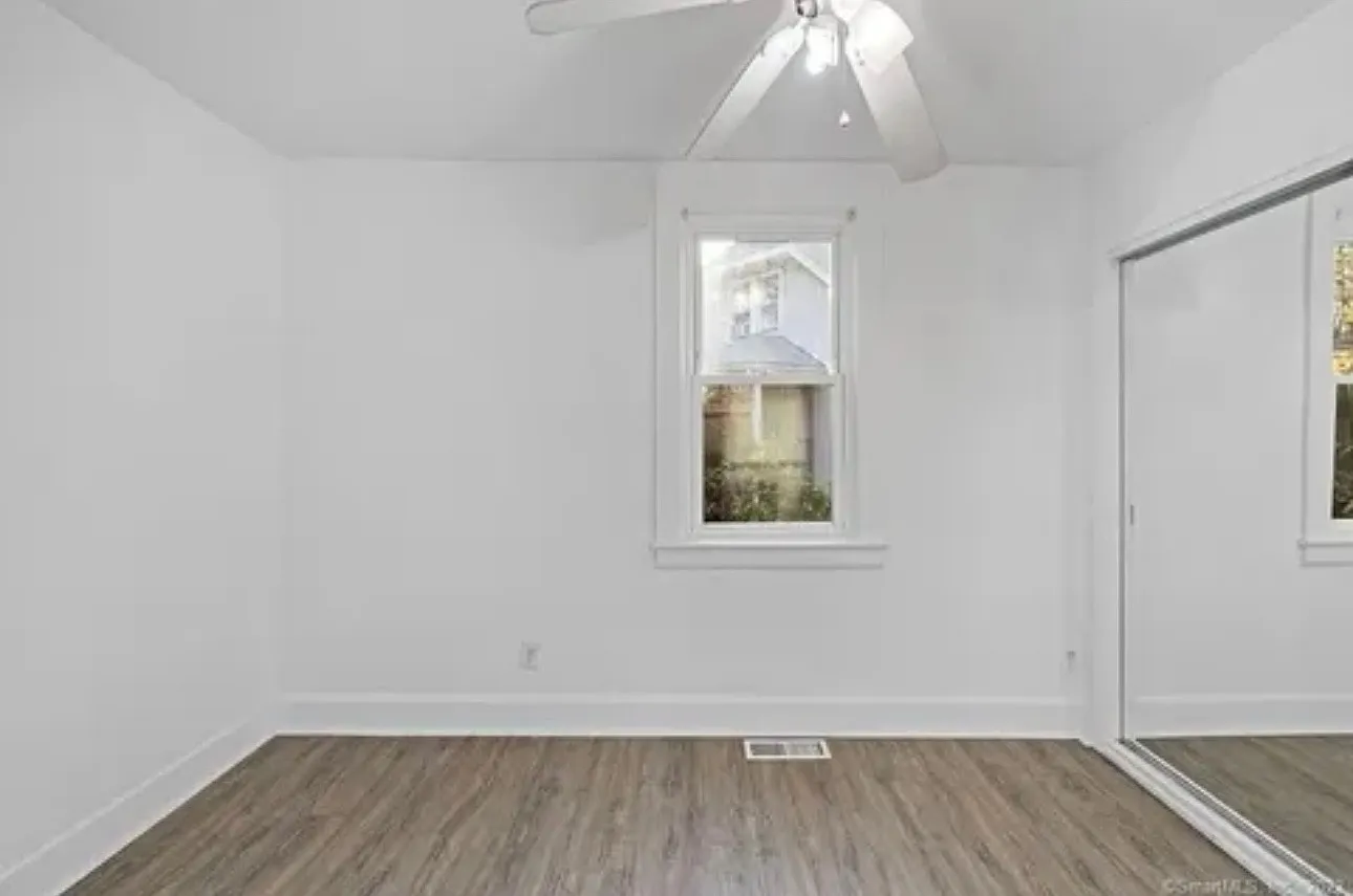 3 bed, $3,500 — Photo 1