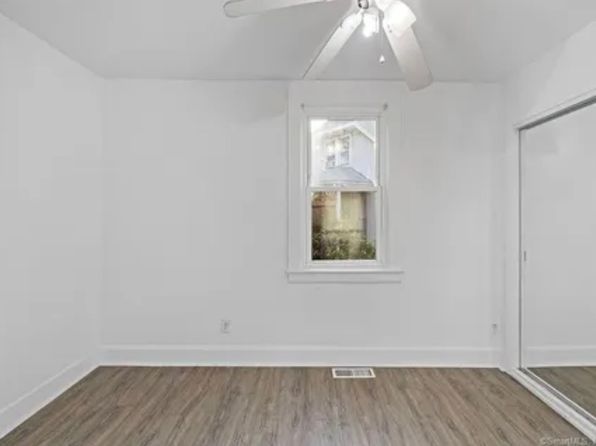 7 Grove St #4