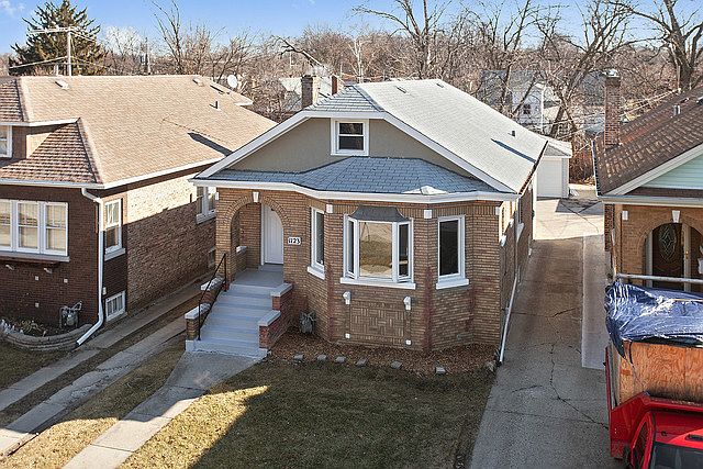 1st image of 1123 N 6th Ave