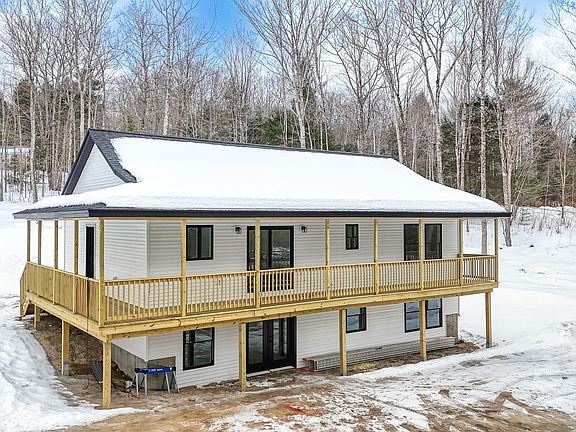 3rd image of 102 Noble Road