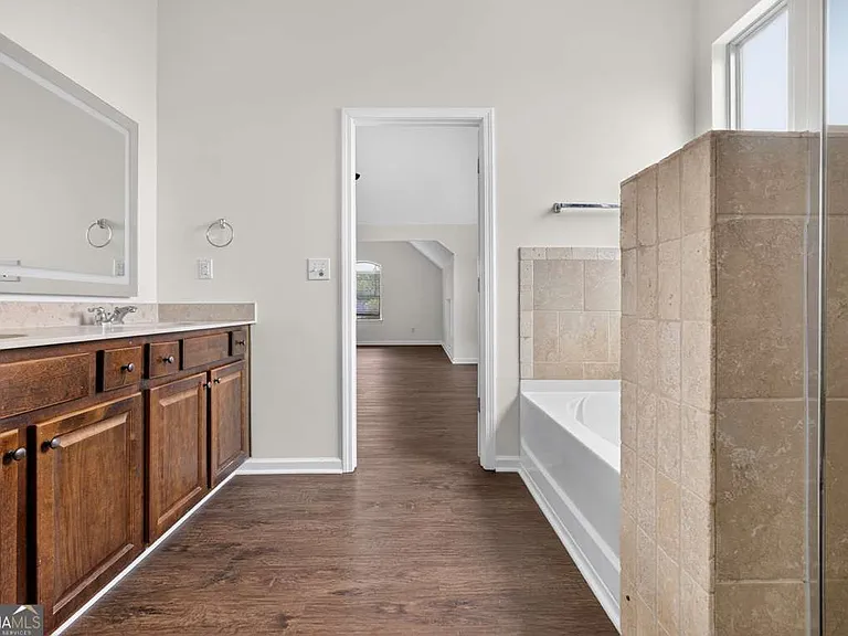2210 Apple Orchard Way — Photo 33