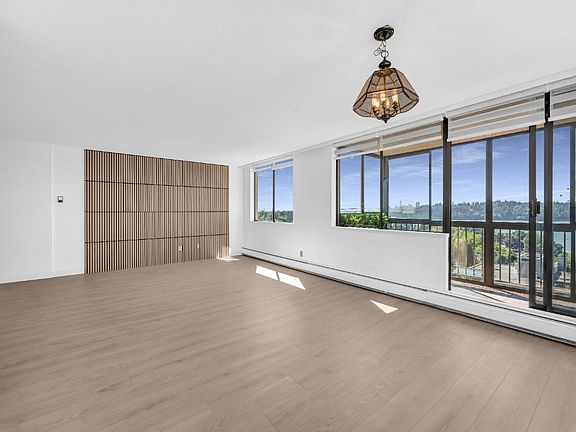 3rd image of 555 13th St #1102