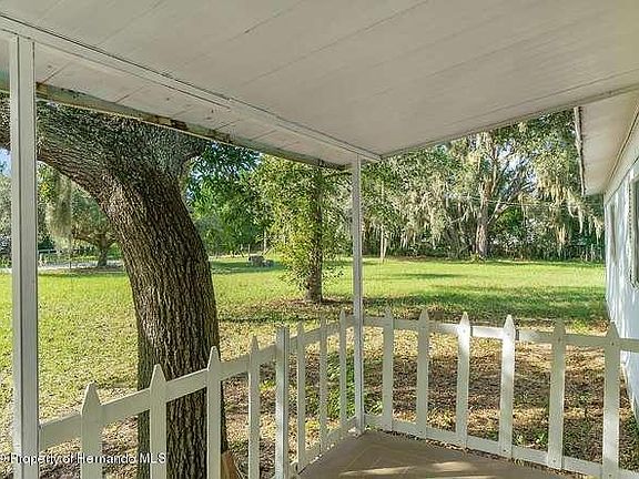 3rd image of 13120 Vivian Ln