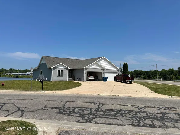 123/125 Pearson St, Beaverton, MI 48612