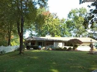 1856 Cover Dr, Poland, OH